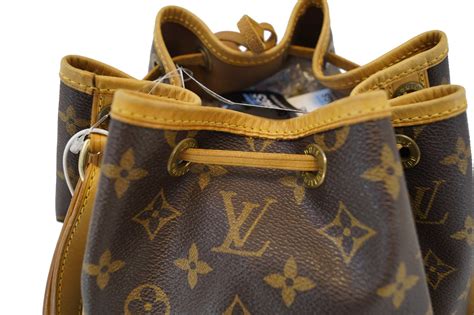 lv large shoulder bag